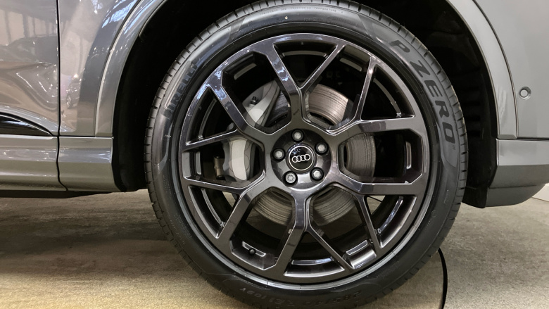 Audi Q7 3.0 TDI Quattro 286 Black Edition 5dr Tiptronic Diesel Estate